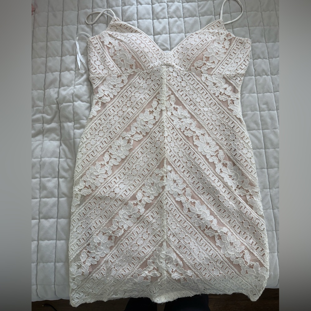 Elegant White Lace Dress